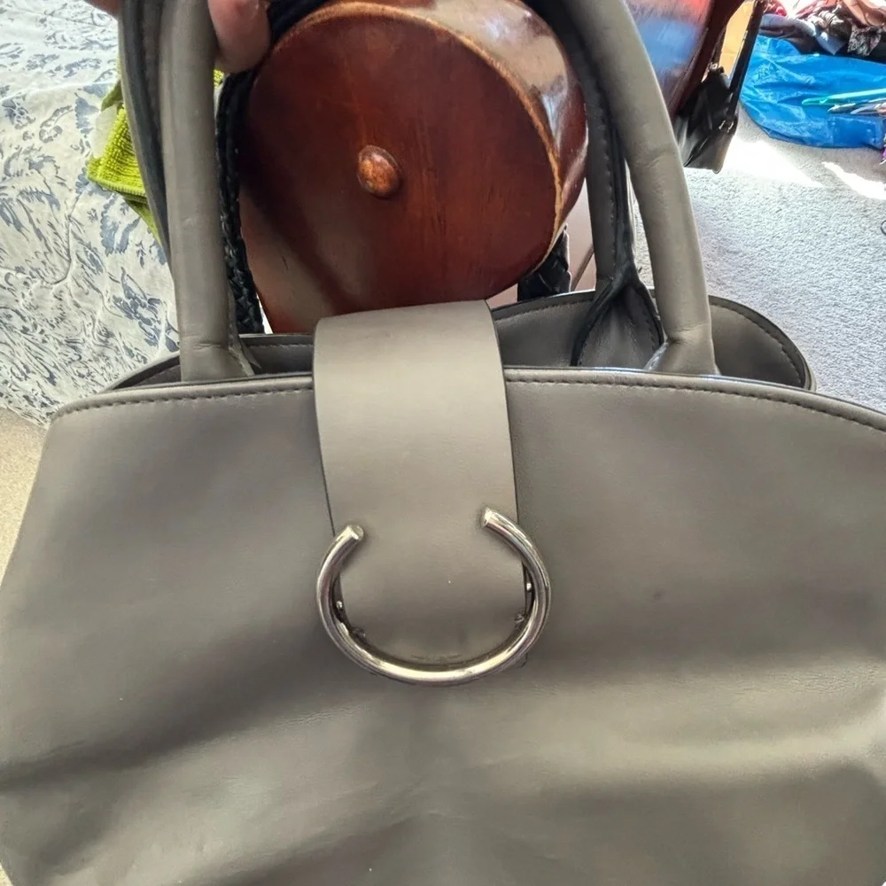 Elegant Gray Leather Handbag